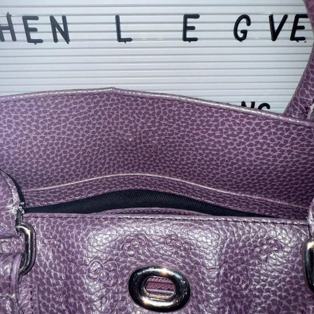 💜 Hello Kitty x Loungefly Embossed Purple Leather Tote Bag - Picture 12 of 16
